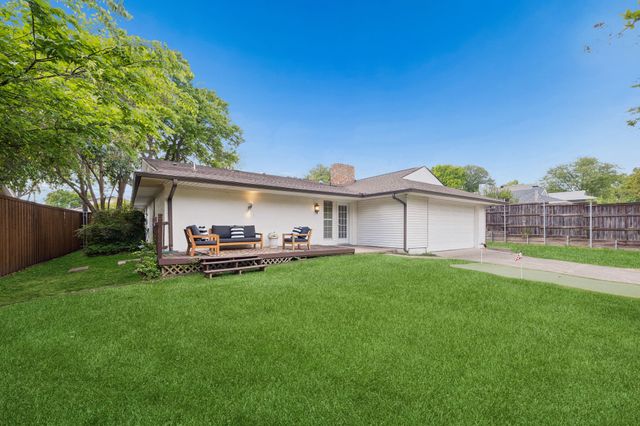 9734 Queenswood Lane, Dallas, TX 75238