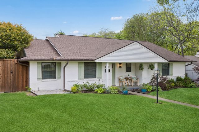 9734 Queenswood Lane, Dallas, TX 75238