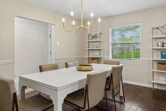 9734 Queenswood Lane, Dallas, TX 75238