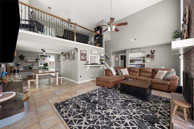 1809 20th Avenue N, Texas City, TX 77590