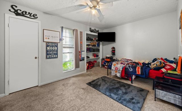 1809 20th Avenue N, Texas City, TX 77590