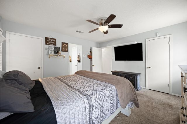 1809 20th Avenue N, Texas City, TX 77590