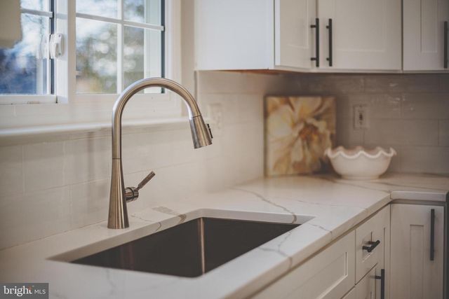 613 BRIAN THOMAS CT SE, Leesburg, VA 20175