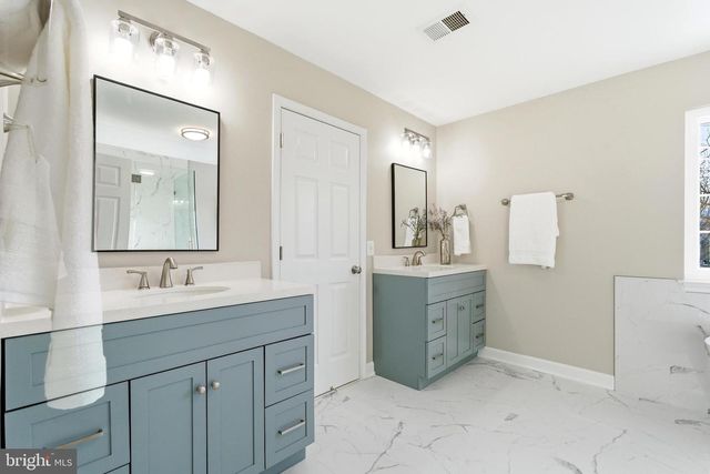 613 BRIAN THOMAS CT SE, Leesburg, VA 20175