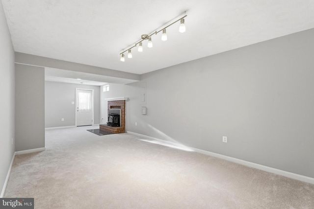 613 BRIAN THOMAS CT SE, Leesburg, VA 20175