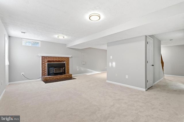 613 BRIAN THOMAS CT SE, Leesburg, VA 20175