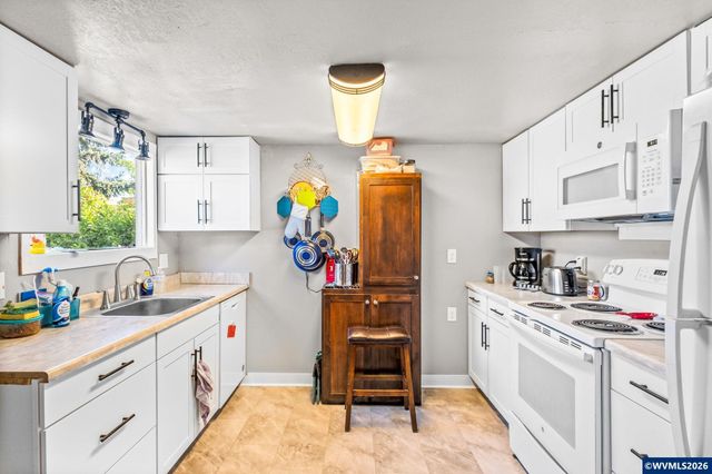 317 4th Av SE, Albany, OR 97321