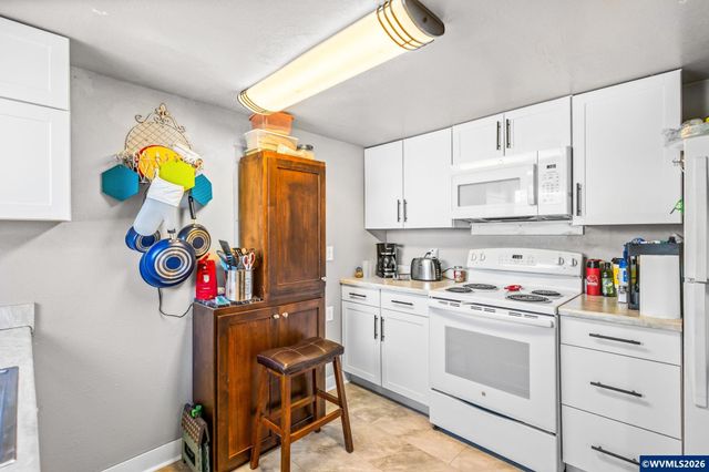 317 4th Av SE, Albany, OR 97321