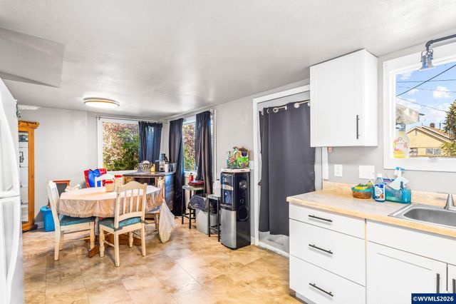 317 4th Av SE, Albany, OR 97321