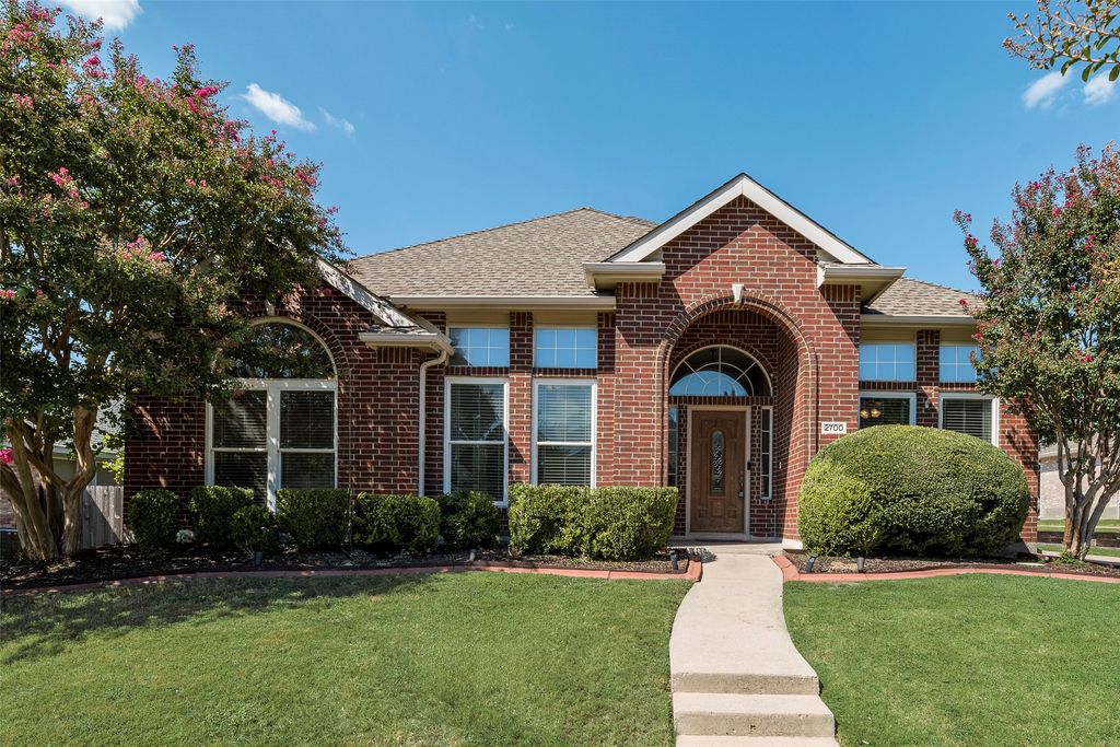 2700 Rochelle Drive, Mckinney, TX 75070