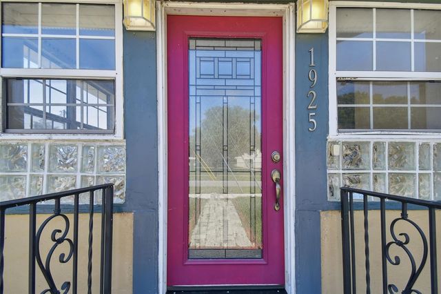 1925 52ND STREET S, Gulfport, FL 33707