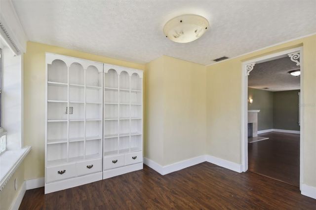 1925 52ND STREET S, Gulfport, FL 33707