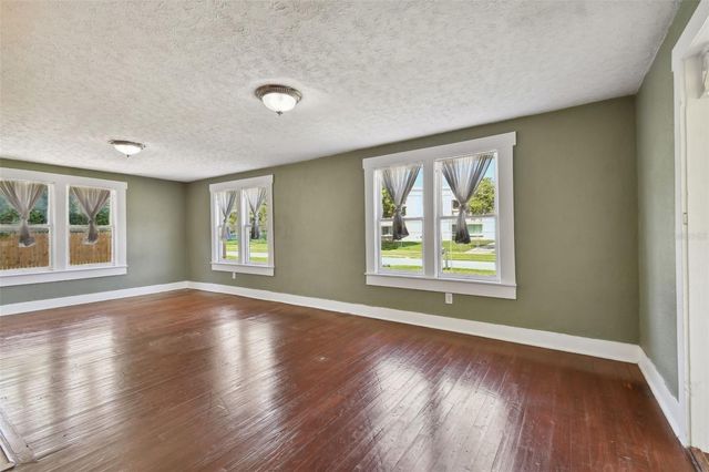 1925 52ND STREET S, Gulfport, FL 33707