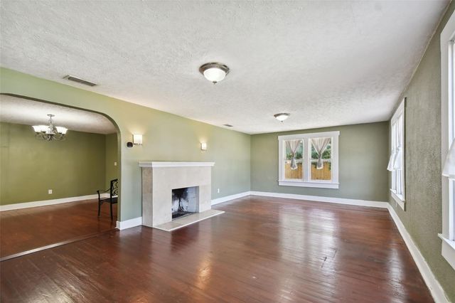 1925 52ND STREET S, Gulfport, FL 33707