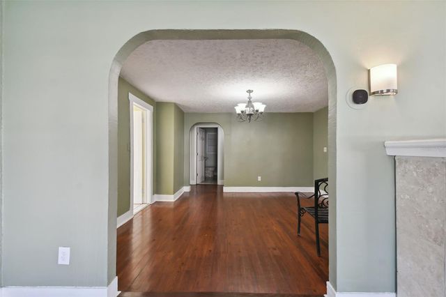 1925 52ND STREET S, Gulfport, FL 33707