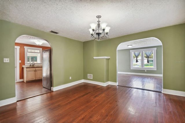 1925 52ND STREET S, Gulfport, FL 33707