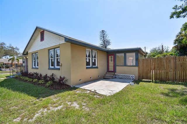 1925 52ND STREET S, Gulfport, FL 33707