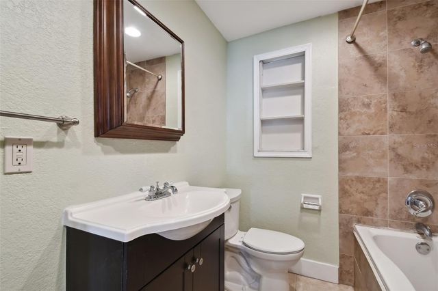 1925 52ND STREET S, Gulfport, FL 33707