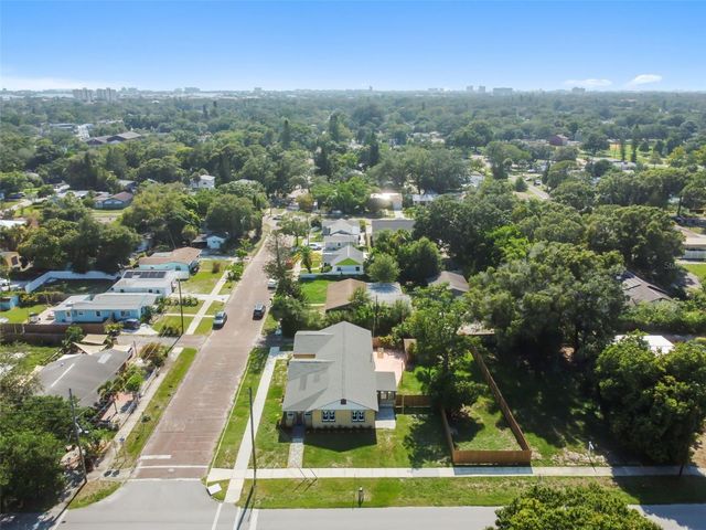 1925 52ND STREET S, Gulfport, FL 33707