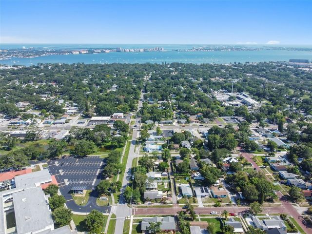 1925 52ND STREET S, Gulfport, FL 33707