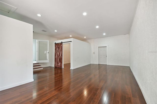 1925 52ND STREET S, Gulfport, FL 33707