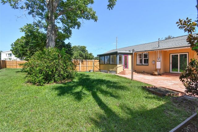 1925 52ND STREET S, Gulfport, FL 33707