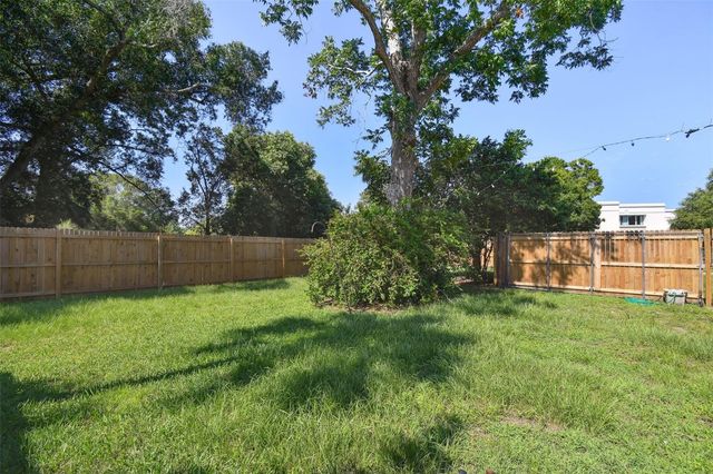 1925 52ND STREET S, Gulfport, FL 33707