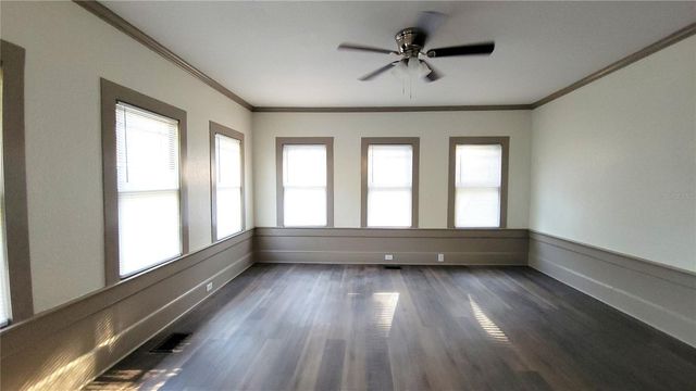 735 MONTREVILLE AVE, Deland, FL 32724