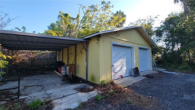 735 MONTREVILLE AVE, Deland, FL 32724