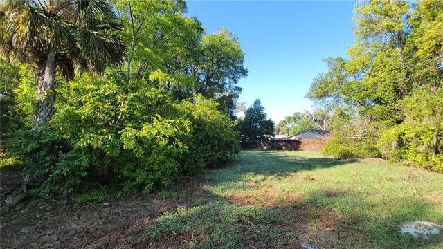 735 MONTREVILLE AVE, Deland, FL 32724