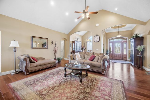 2545 Copperwood Drive, Lebanon, MO 65536