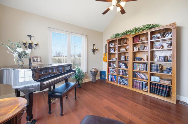 2545 Copperwood Drive, Lebanon, MO 65536