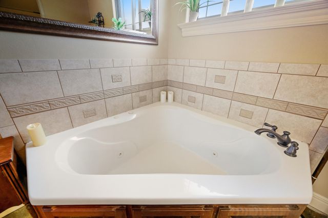 2545 Copperwood Drive, Lebanon, MO 65536