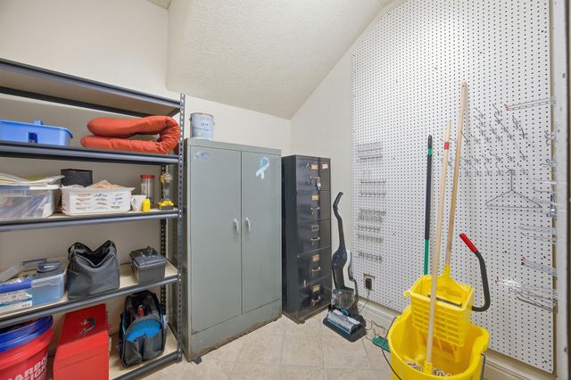 2545 Copperwood Drive, Lebanon, MO 65536