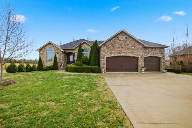 2545 Copperwood Drive, Lebanon, MO 65536