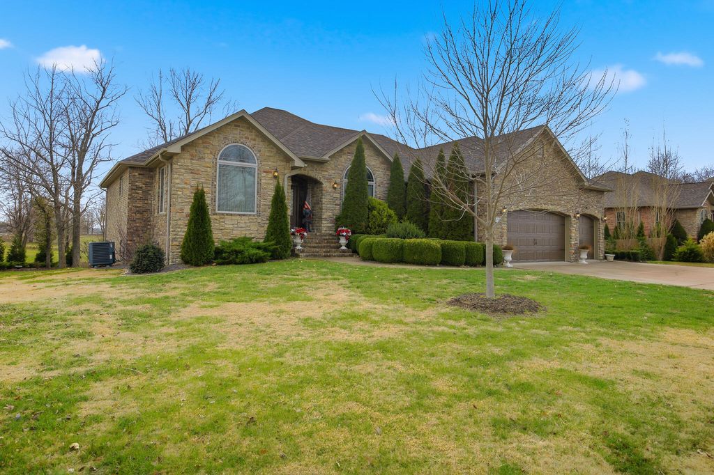 2545 Copperwood Drive, Lebanon, MO 65536