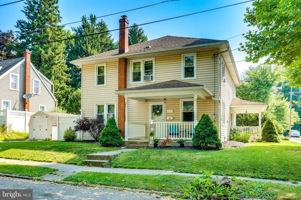 208 ELM ST, Annville, PA 17003