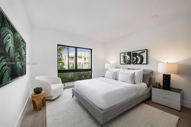 204 Sunrise Dr 204B, Key Biscayne, FL 33149
