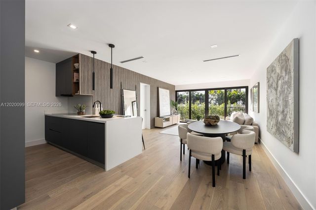 204 Sunrise Dr 204B, Key Biscayne, FL 33149