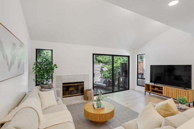 223 Saratoga Avenue, Santa Clara, CA 95050