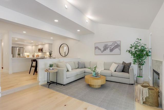 223 Saratoga Avenue, Santa Clara, CA 95050