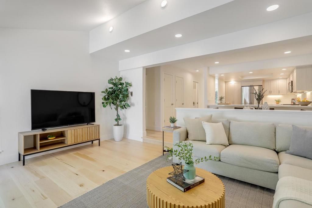 Image 3 of property listing at 223 Saratoga Avenue, Santa Clara, CA 95050