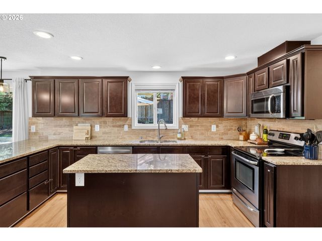 1914 Nw 31ST Ave, Camas, WA 98607