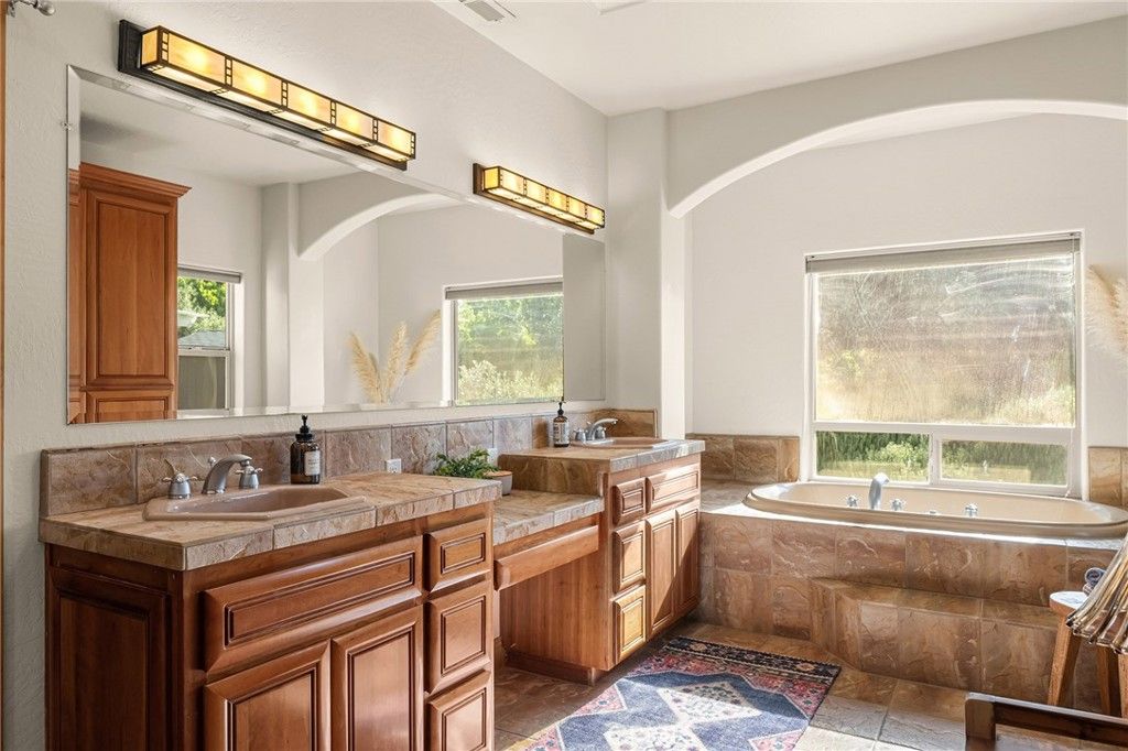 Image 37 of property listing at 13940 Lindbergh Circle, Chico, CA 95973