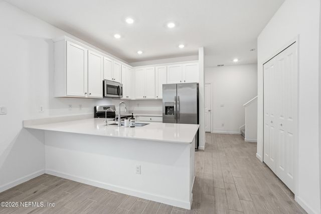 3976 ORNAMENTAL Lane, Jacksonville, FL 32217