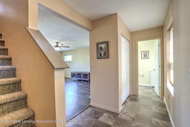 60 Lake Ridge Drive, Mason, MI 48854