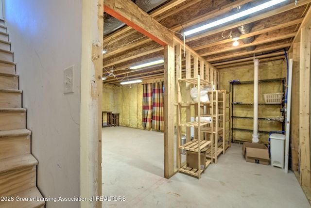 60 Lake Ridge Drive, Mason, MI 48854