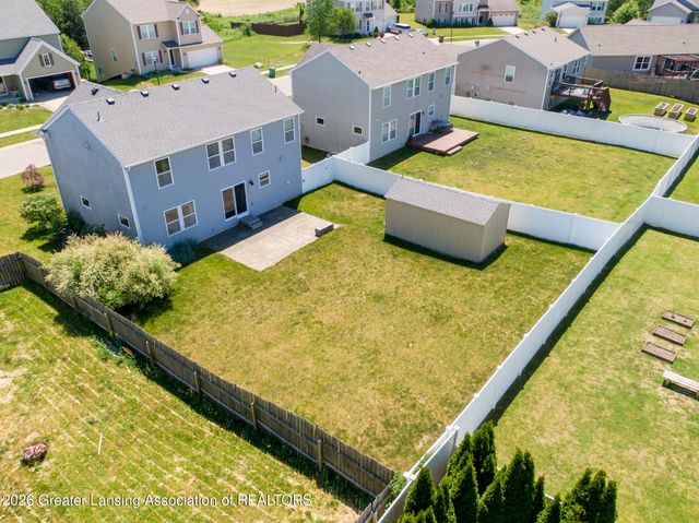 60 Lake Ridge Drive, Mason, MI 48854