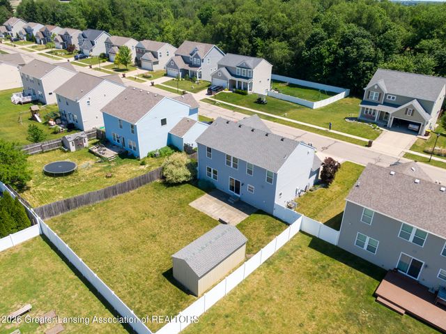 60 Lake Ridge Drive, Mason, MI 48854