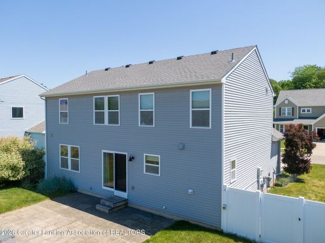 60 Lake Ridge Drive, Mason, MI 48854